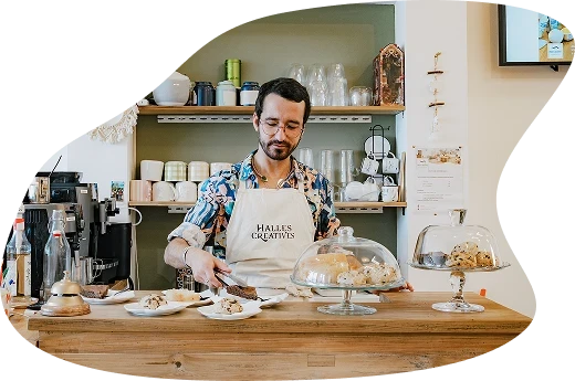 Service en cours au bar des Halles Créatives de Toulouse